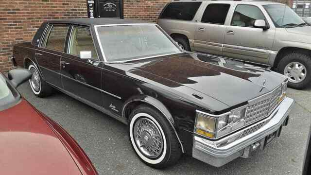 Cadillac Seville 1976 image number 12