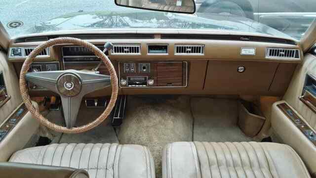 Cadillac Seville 1976 image number 18