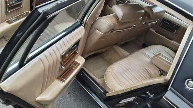 Cadillac Seville 1976 image number 20