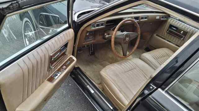 Cadillac Seville 1976 image number 21