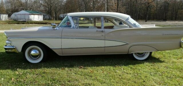 Ford FAIRLANE 1958 image number 0