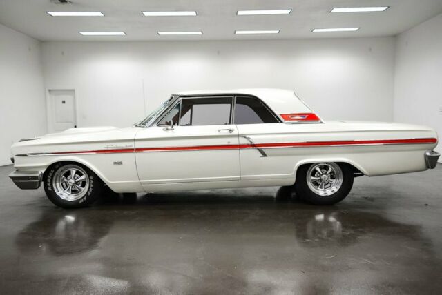 Ford Fairlane 1964 image number 27