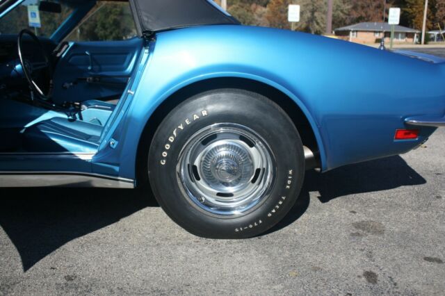 Chevrolet Corvette 1970 image number 10