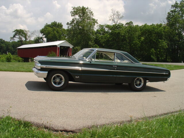 Ford Galaxie 1964 image number 0