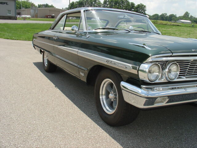 Ford Galaxie 1964 image number 29