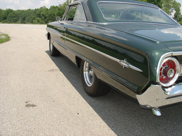 Ford Galaxie 1964 image number 30