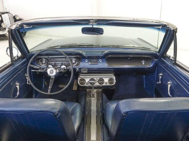 Ford Mustang 1964 image number 15