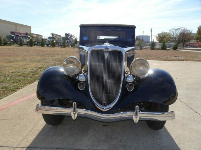 Ford Deluxe 1934 image number 2