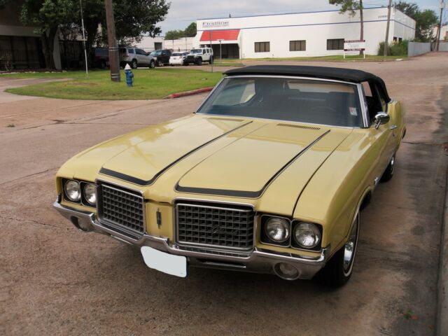 Oldsmobile Cutlass 1972 image number 0