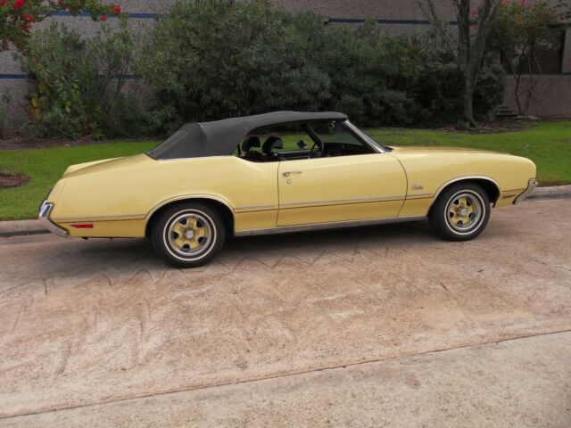 Oldsmobile Cutlass 1972 image number 1