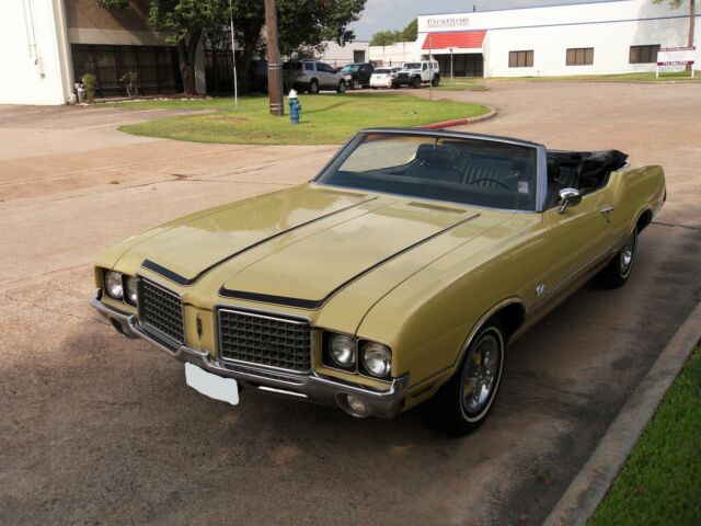 Oldsmobile Cutlass 1972 image number 26