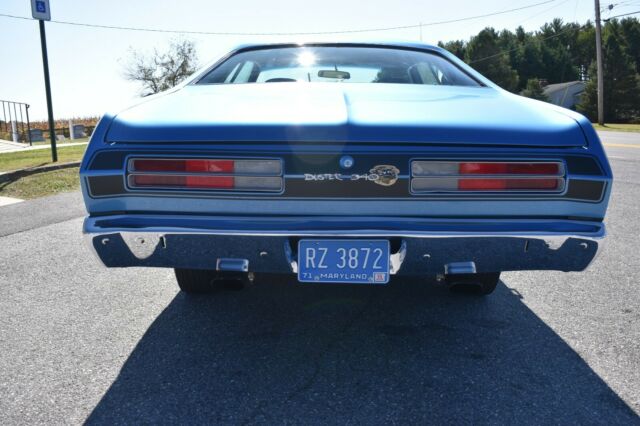 Plymouth Duster 1972 image number 27