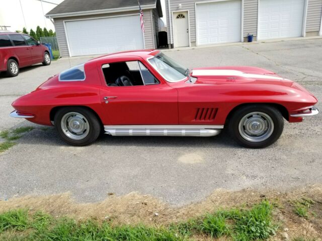 Chevrolet Corvette 1967 image number 1