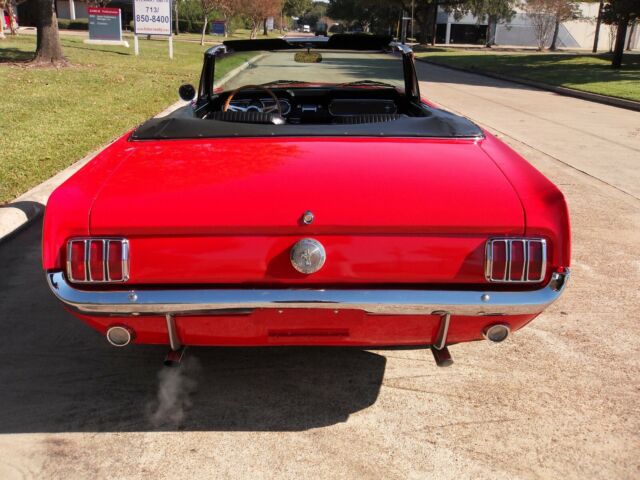 Ford Mustang 1966 image number 17