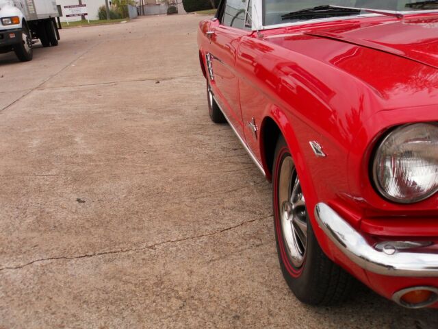 Ford Mustang 1966 image number 21