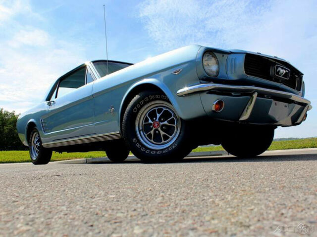 Ford Mustang 1966 image number 12