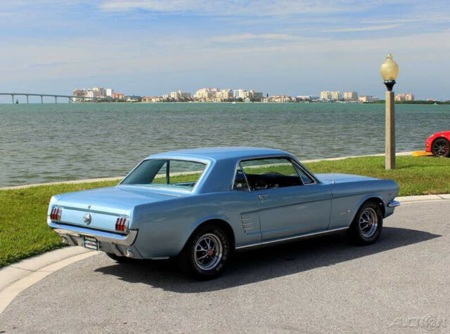 Ford Mustang 1966 image number 29