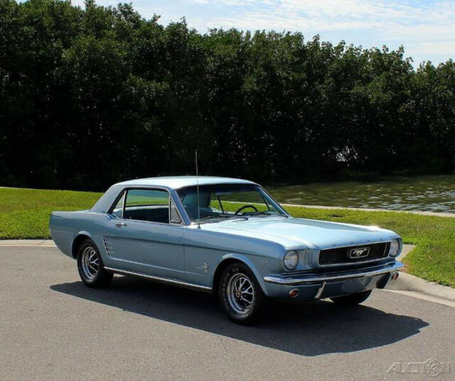 Ford Mustang 1966 image number 30