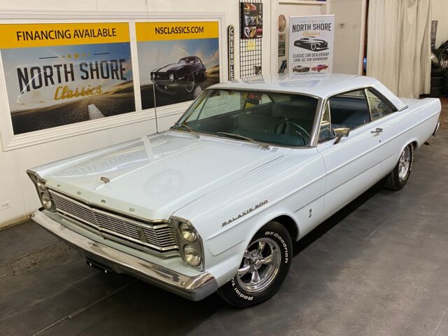 Ford Galaxie 1965 image number 0