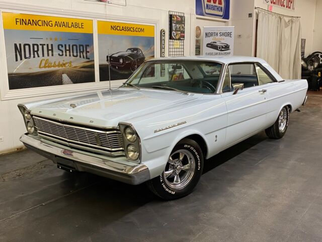 Ford Galaxie 1965 image number 1