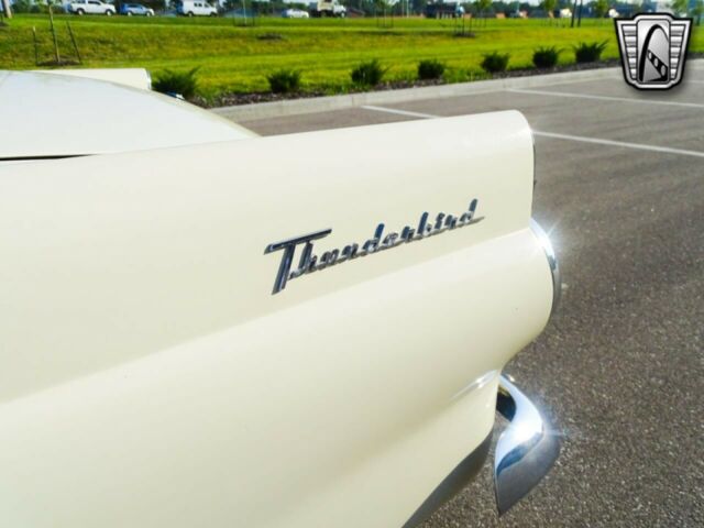 Ford Thunderbird 1955 image number 34