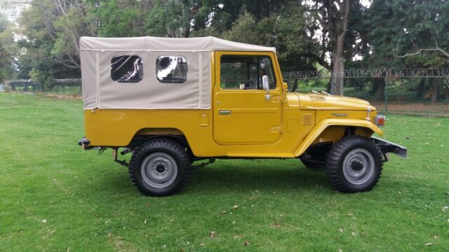 Toyota FJ Cruiser 1976 image number 14