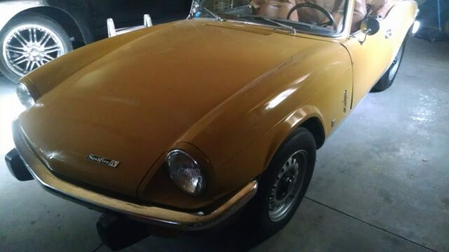 Triumph Spitfire 1971 image number 16