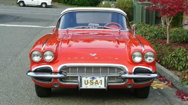 Chevrolet Corvette 1961 image number 2