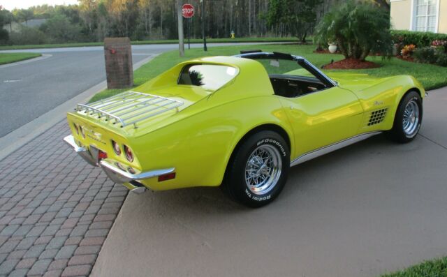 Chevrolet Corvette 1971 image number 2