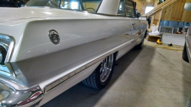 Chevrolet Impala 1963 image number 17