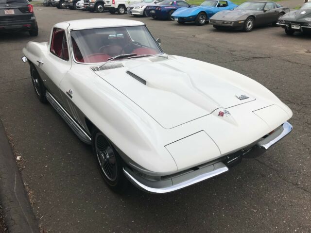 Chevrolet Corvette 1966 image number 19