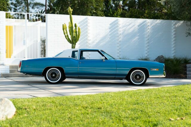 Cadillac Eldorado 1976 image number 0