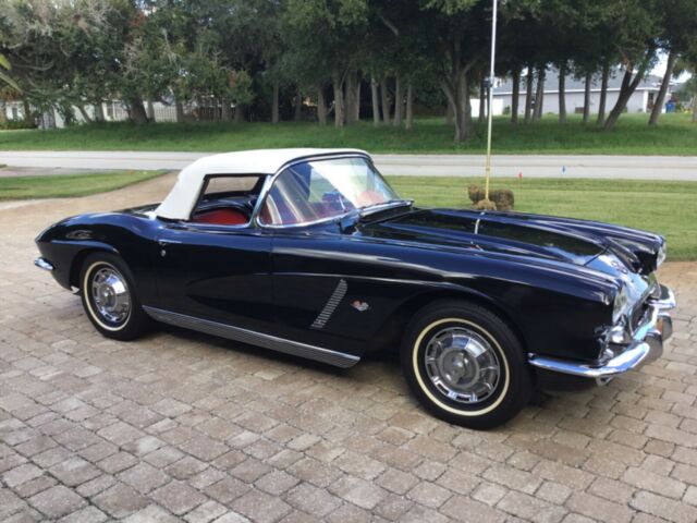 Chevrolet Corvette 1962 image number 1