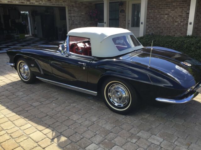 Chevrolet Corvette 1962 image number 10