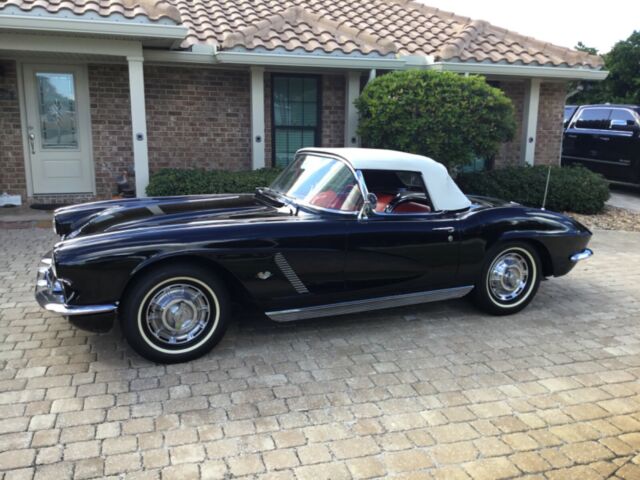 Chevrolet Corvette 1962 image number 21