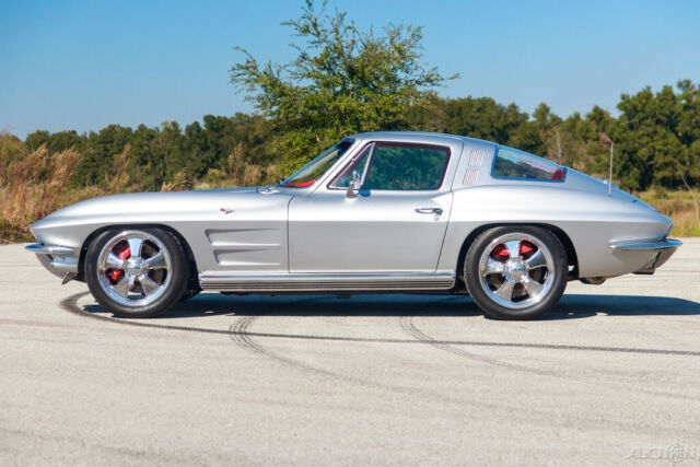 Chevrolet Corvette 1964 image number 36