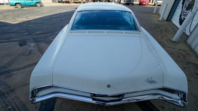 Buick Riviera 1967 image number 33