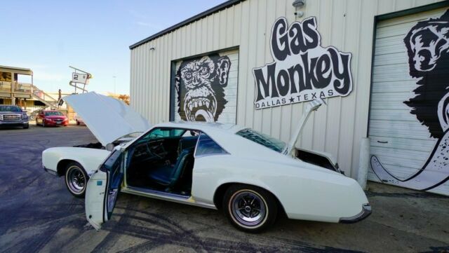 Buick Riviera 1967 image number 43