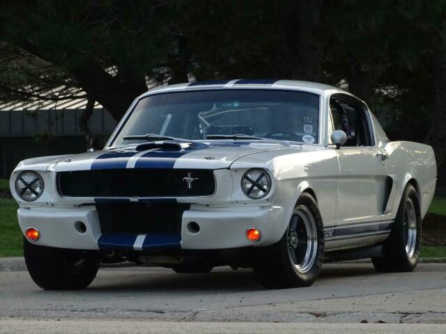 Ford Mustang 1966 image number 35