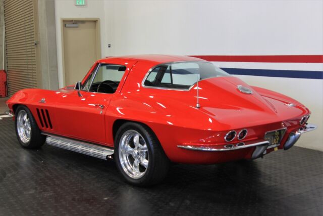 Chevrolet Corvette 1966 image number 29