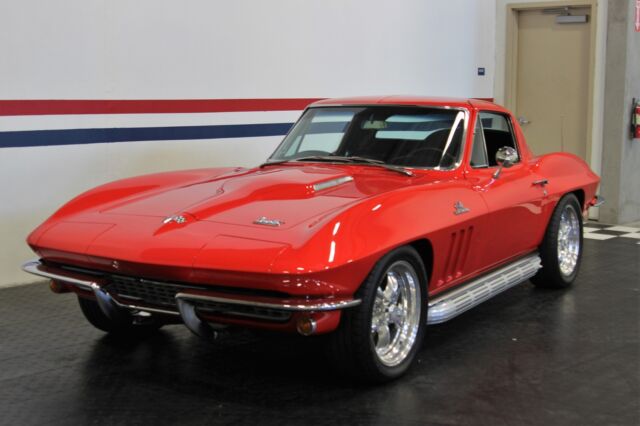 Chevrolet Corvette 1966 image number 3