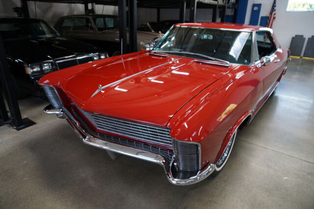 Buick Riviera Gran Sport 425/360HP Dual Quads V8 1965 image number 24