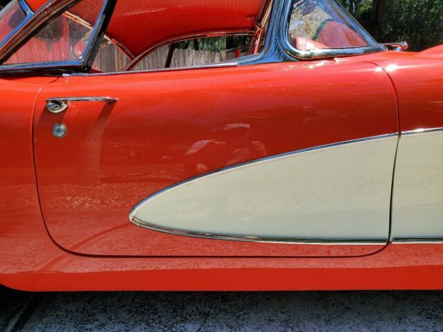 Chevrolet Corvette 1957 image number 15