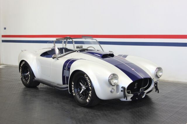 Superformance Cobra Mark III 1965 image number 26