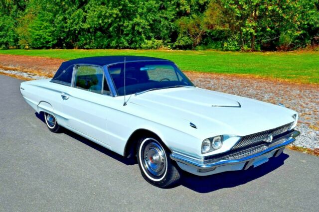 Ford Thunderbird 1966 image number 1