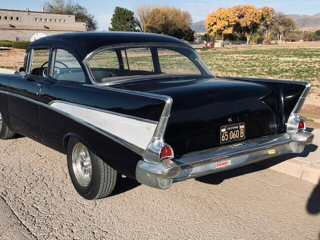 Chevrolet Bel Air/150/210 1957 image number 1