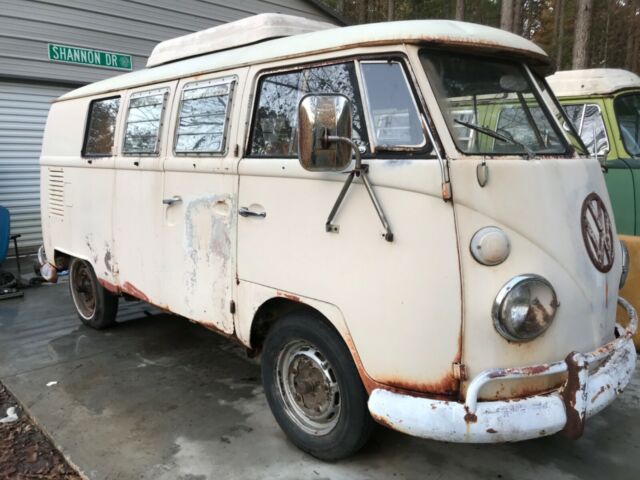 Volkswagen Bus/Vanagon 1967 image number 1