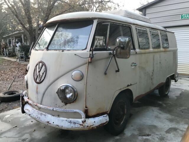 Volkswagen Bus/Vanagon 1967 image number 27