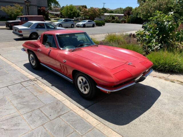 Chevrolet Corvette 1965 image number 0