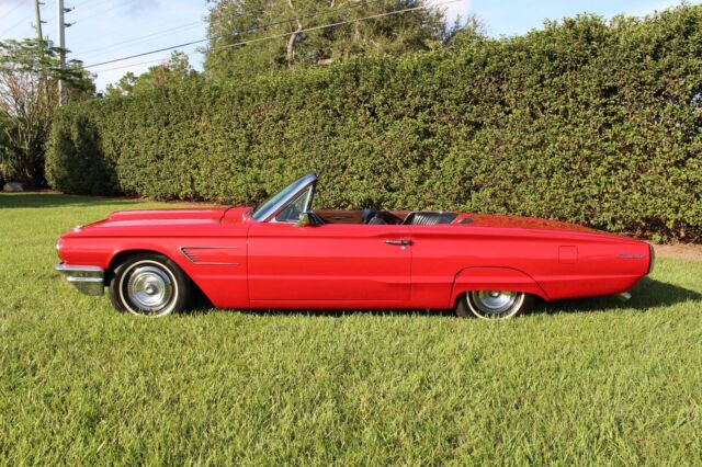 Ford Thunderbird 1965 image number 1